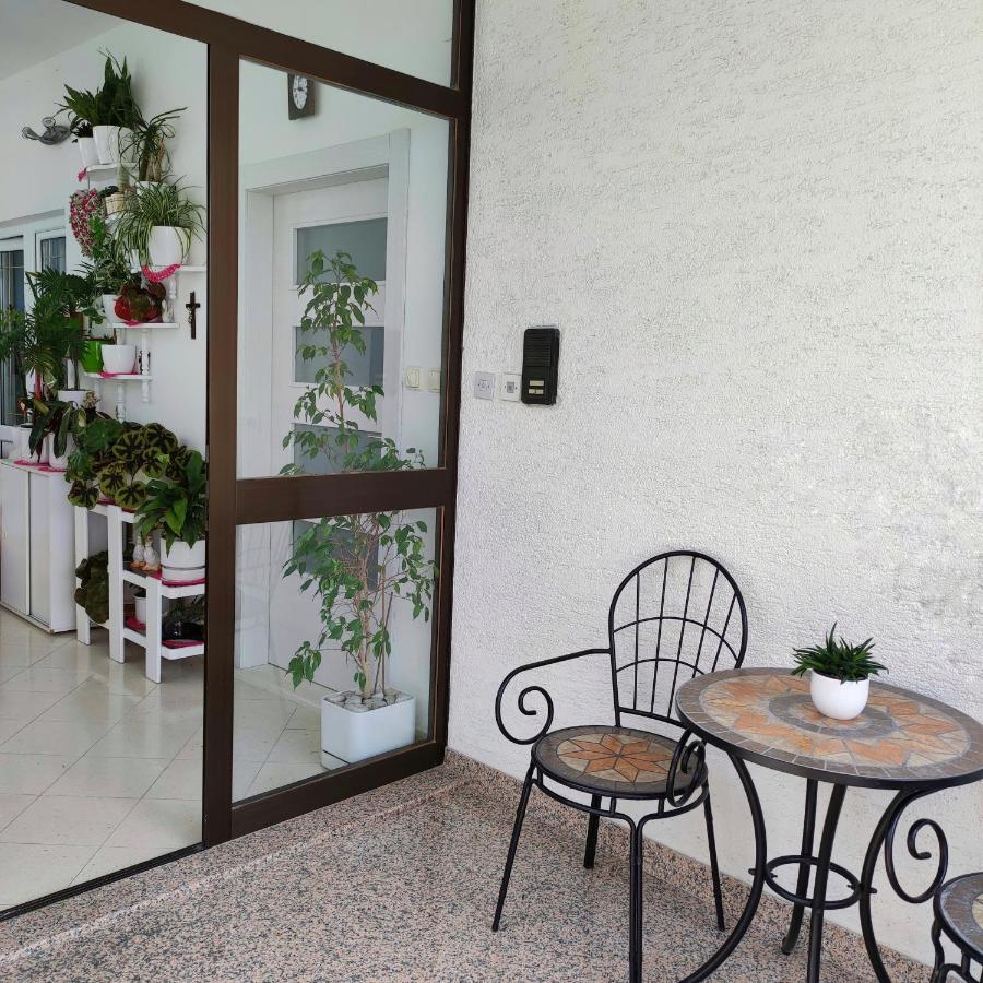 Apartman Rivana Baška Voda Kültér fotó