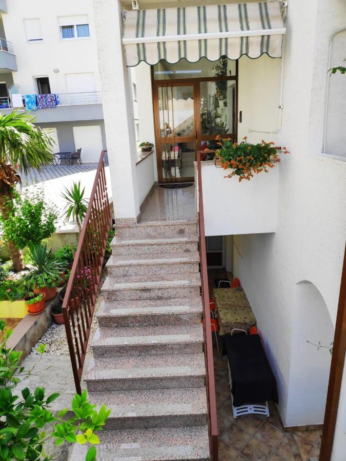 Apartman Rivana Baška Voda Kültér fotó