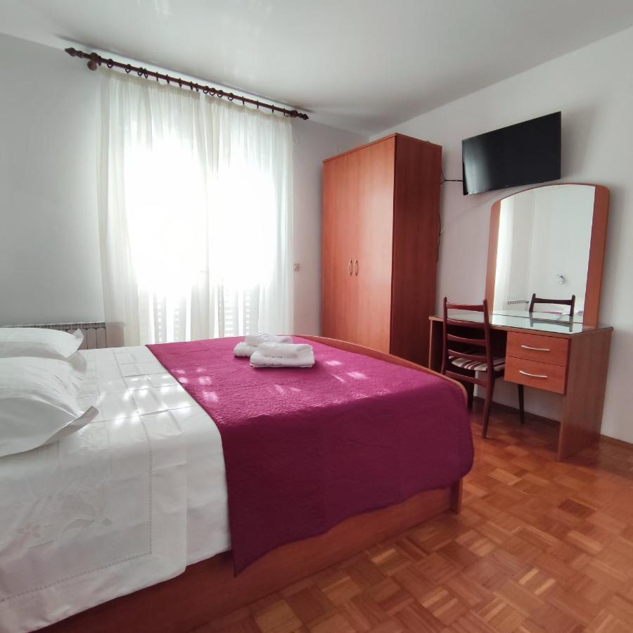 Apartman Rivana Baška Voda Kültér fotó