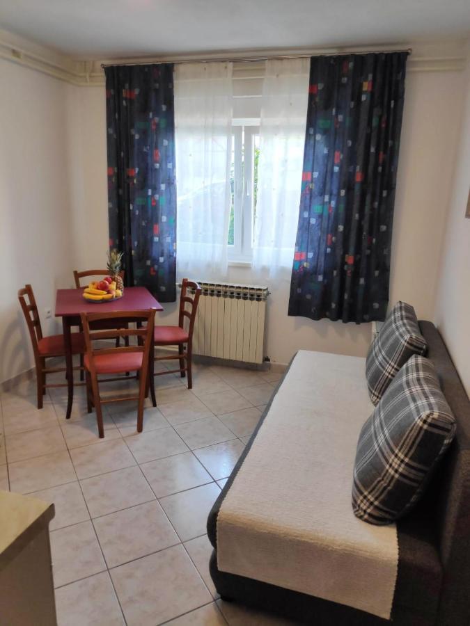 Apartman Rivana Baška Voda Kültér fotó