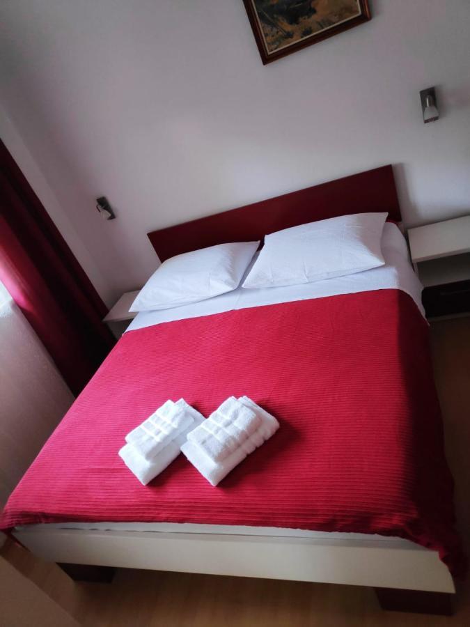 Apartman Rivana Baška Voda Kültér fotó